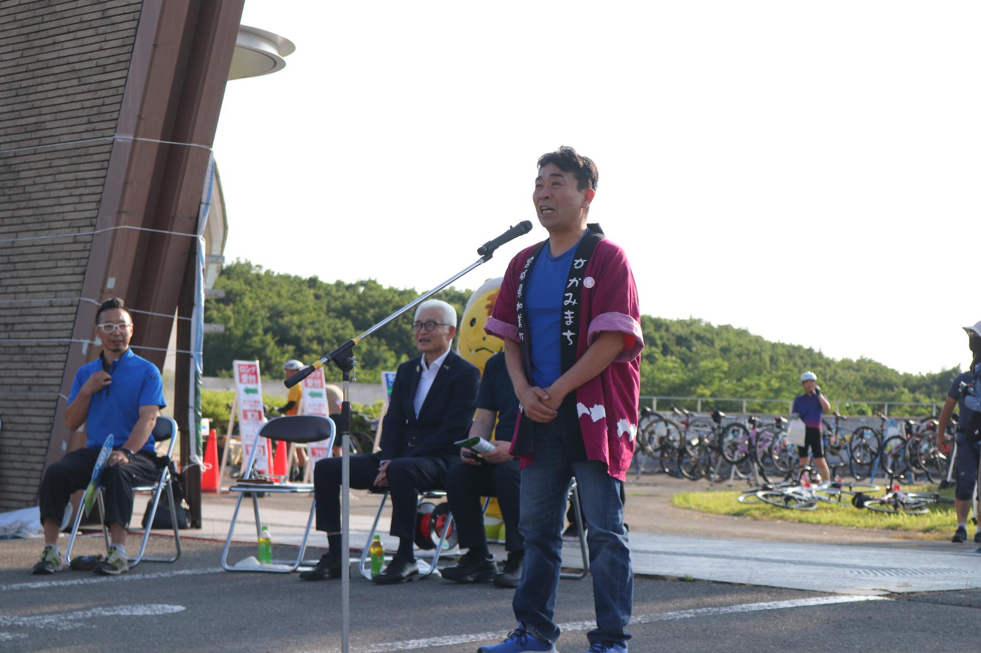 ツールド347であいさつ