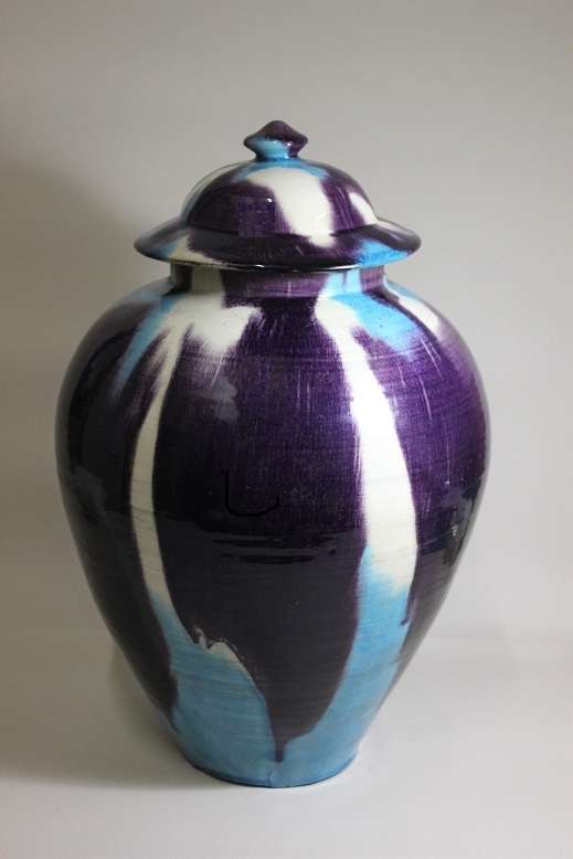 三彩蓋付大壺